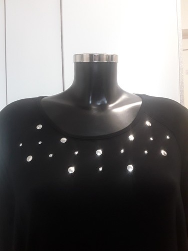 Schwarzes Stretchlongshirt m Silbernieten, Cutout, Gr. 46 - Bild 3 von 3