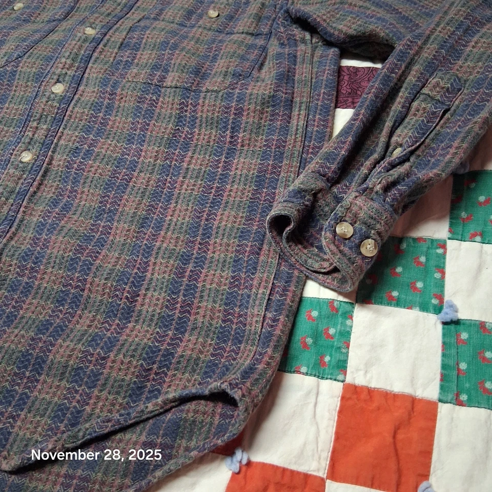 Vintage Northern Isles Flannel Button Down Shirt Mens Size Medium Plaid - Image 2 of 4
