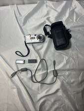 Sony Cyber-shot DSC-P5 3.2MP Digital Camera -Silver Parts Or Repair