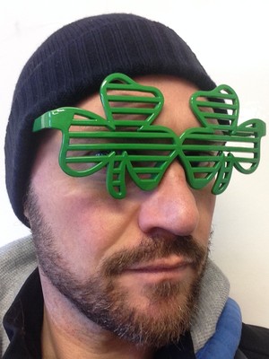 St Patrick's Day occhiali da sole irlandese a trifoglio verde occhiali da sole a quattro foglie per uomo donna moda occhiali da sole irregolari senza montatura