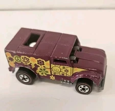1970 Plum Funny Money REDLINE Hot Wheels Hong Kong Hippie flower 🌼 vintage 