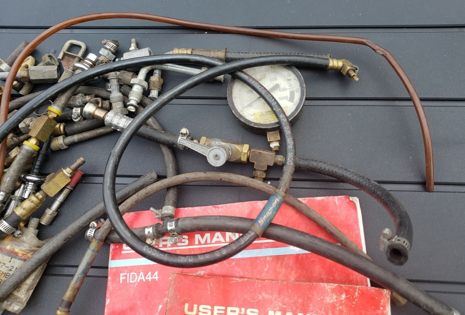 Snap On Master Fuel Pressure Gauge Set MT3370A & FIDA44 Adaptor