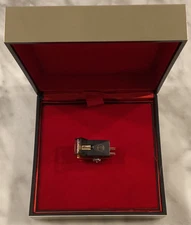 AUDIO TECHNICA AT15SA CARTRIDGE & GENUINE ATN15 SHIBATA STYLUS IN DISPLAY CASE :