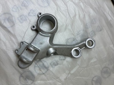 Fussrastenhalteplatte vorne re 82410671B Ducati Monster S2R 800  2007 DH1-029