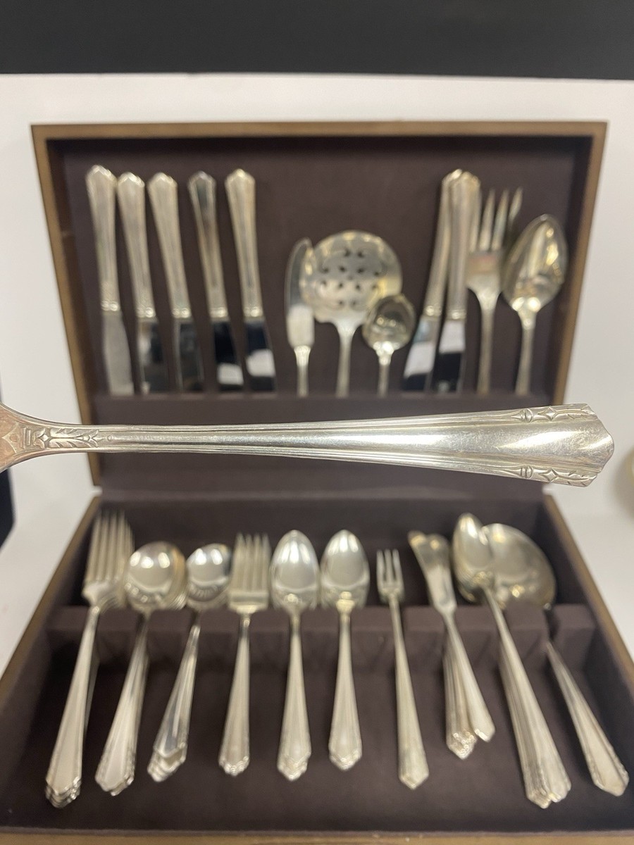 Oneida Wm Rogers A1 Plus Silverplate Flatware 1934 MALIBU 73pc