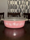 PYREX Pink Daisy 2 1/2 Qt Oval Casserole Dish w/ Lid • Rare • Vintage 045