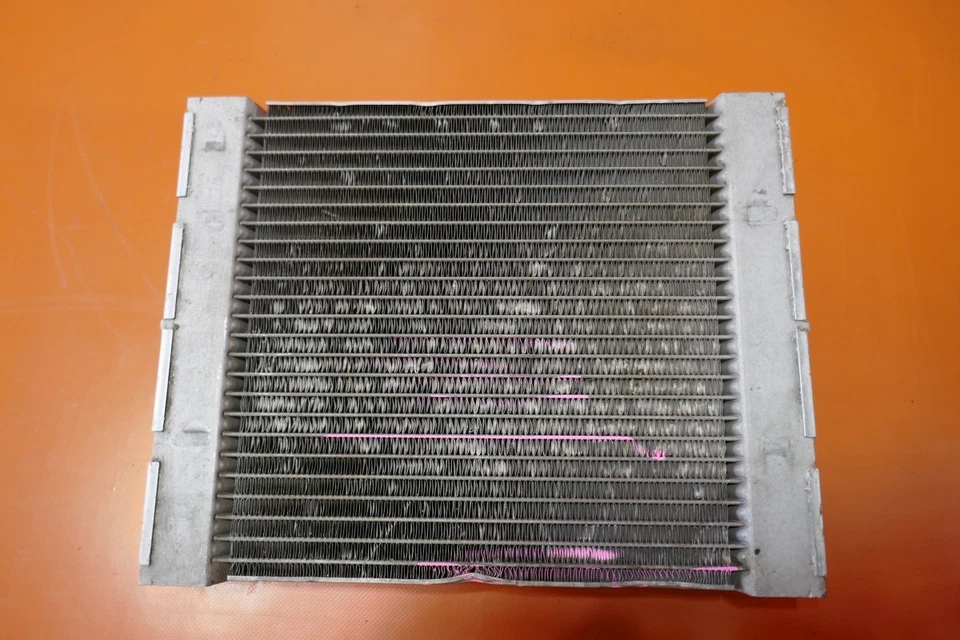 BMW M6 AUXILIARY RADIATOR RIGHT PASSENGER 2011 2012 2013 2014 2015 2016 M5 OEM - Image 4 of 4