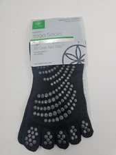 NEW GAIAM Grippy YOGA SOCKS Medium/Large ALL GRIP / NO SLIP Black