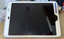 Apple iPad 5th Generation 32GB - Wifi 4G - Excellent Condition Always In Case.