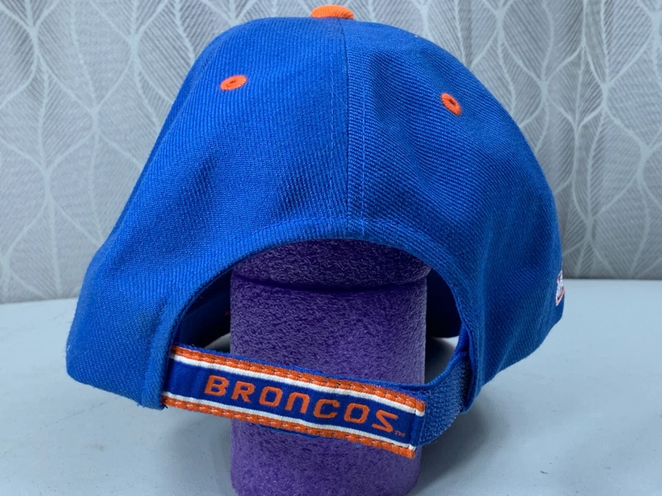 BOISE STATE BRONCOS GORRA JUVENIL MARCA COLISEO AZUL REAL CON NARANJA Foto 4 de 4