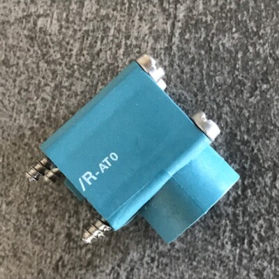 Klockner Moeller /R-ATO Limit switch Gehäuse Halterung NEU