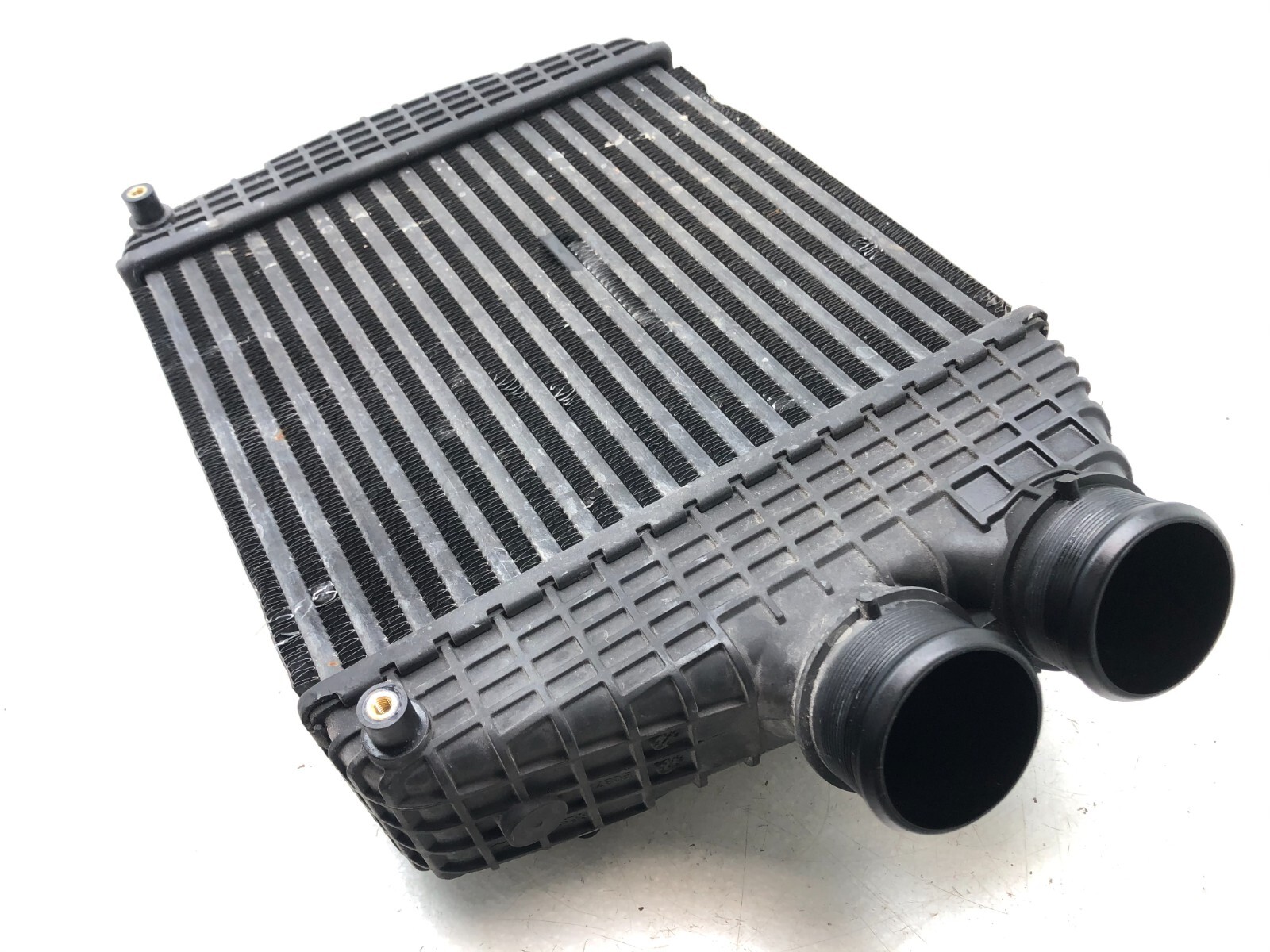 2014-2019 MASERATI GHIBLI S RIGHT PASSENGER FRONT RADIATOR INTERCOOLER OEM.