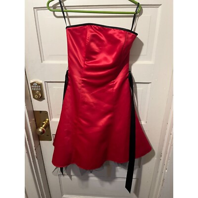 Vintage 90s-Y2K Strapless Red + Black Mini Dress with Peek-A-Boo Black Tulle | eBay Vintage 90s-Y2K Strapless Red + Black Mini Dress with Peek-A-Boo Black Tulle | eBay