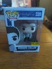 Funko Pop! Movies The Twilight Saga -  #320 Edward Cullen - Box Wear