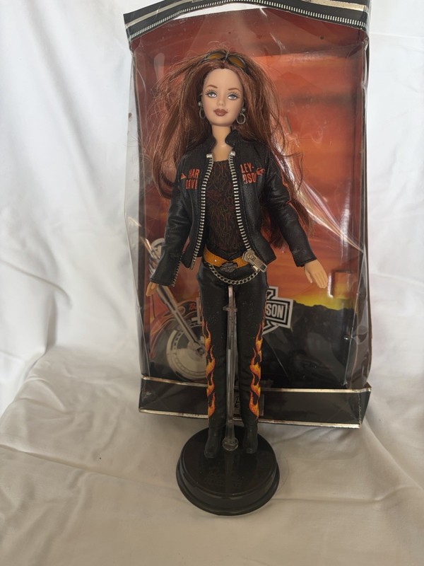 Harley-Davidson Barbie 12in Fashion Doll Brown Wavy Hair Blue Eyes Stand