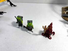 LEGO Atlantis:  Gateway of the Squid 8061 + Guardian of the Deep 8058 See descri