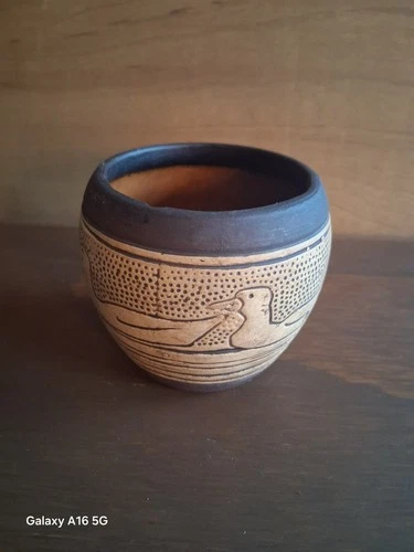 Antique Weller Claywood Art Pottery (c. 1910s) Ducks Pot Vase 2 3/4"H x 3 1/4”