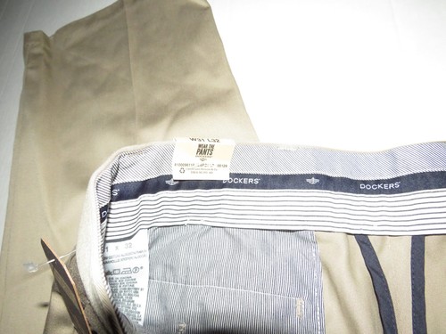 Dockers D3 Classic Fit Flat Front Essential Casual Khaki Pants Slacks 31 x 32 - Picture 4 of 7