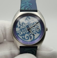 Reloj de cuarzo Tous para dama caja tono plata con esfera azul
