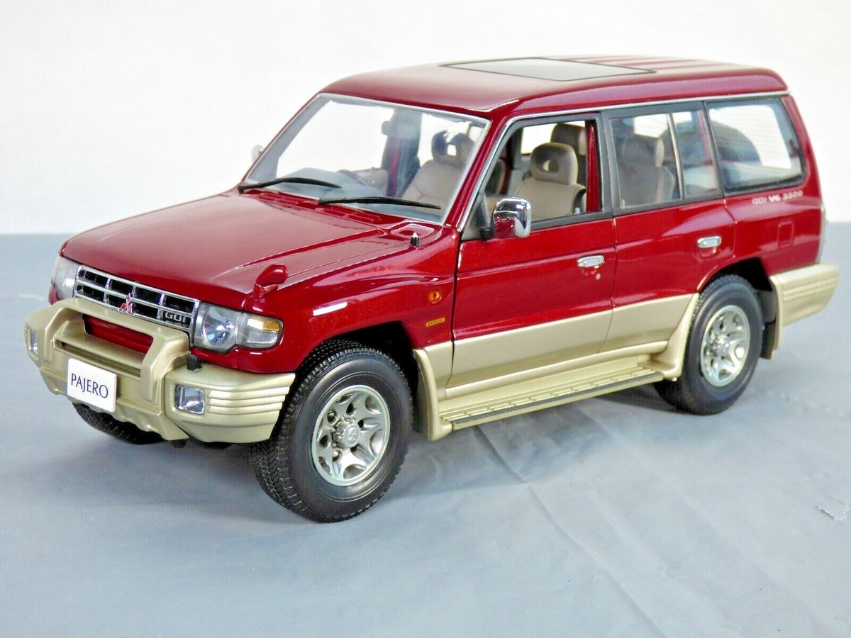 ミニカー Autoart Pajero AutoArt Mitsubishi Pajero Rare Vintage 3500 V6 1998 1:18 Montero