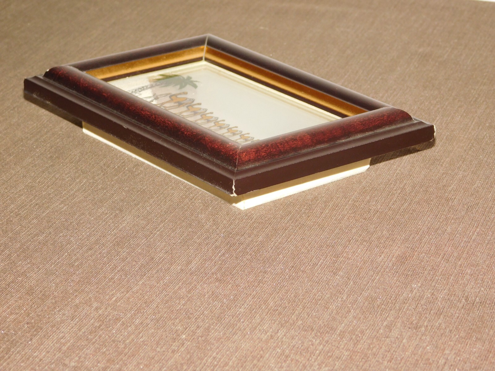 VINTAGE HANDMADE  7" X 5" U. A. E. SAND FROM 7 EMIRATES CAMELS FRAMED SOUVENIR