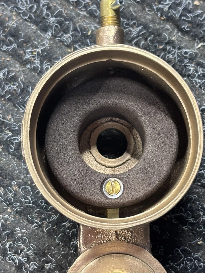 Carburador Farmall regular flotador se adapta a 10-20 tractores y regular HECHO EN EE. UU. Foto 2 de 4