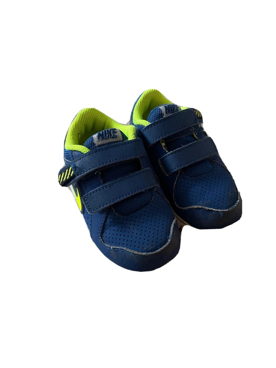 infant boys nike trainers