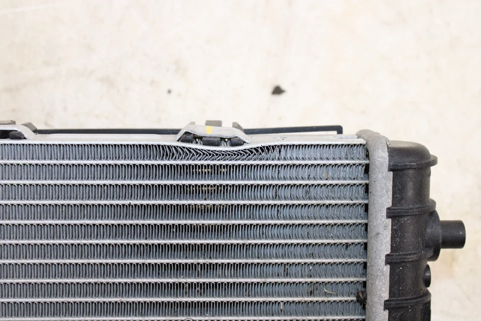 2015-2020 Audi S3 Auxiliary Radiator 5Q0121251HA OEM JH38 - Image 2 of 4