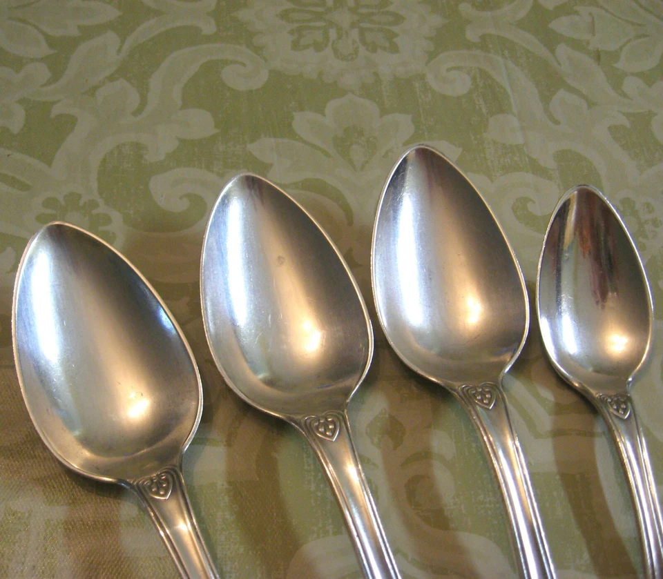 4 monedas cucharas soperas de plata y cucharadita bola toscana patente negra y co 1846 Foto 2 de 4