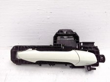 MERCEDES-BENZ B W246, W242 T&uuml;rau&szlig;engriff hinten rechts A2047601634 27663765