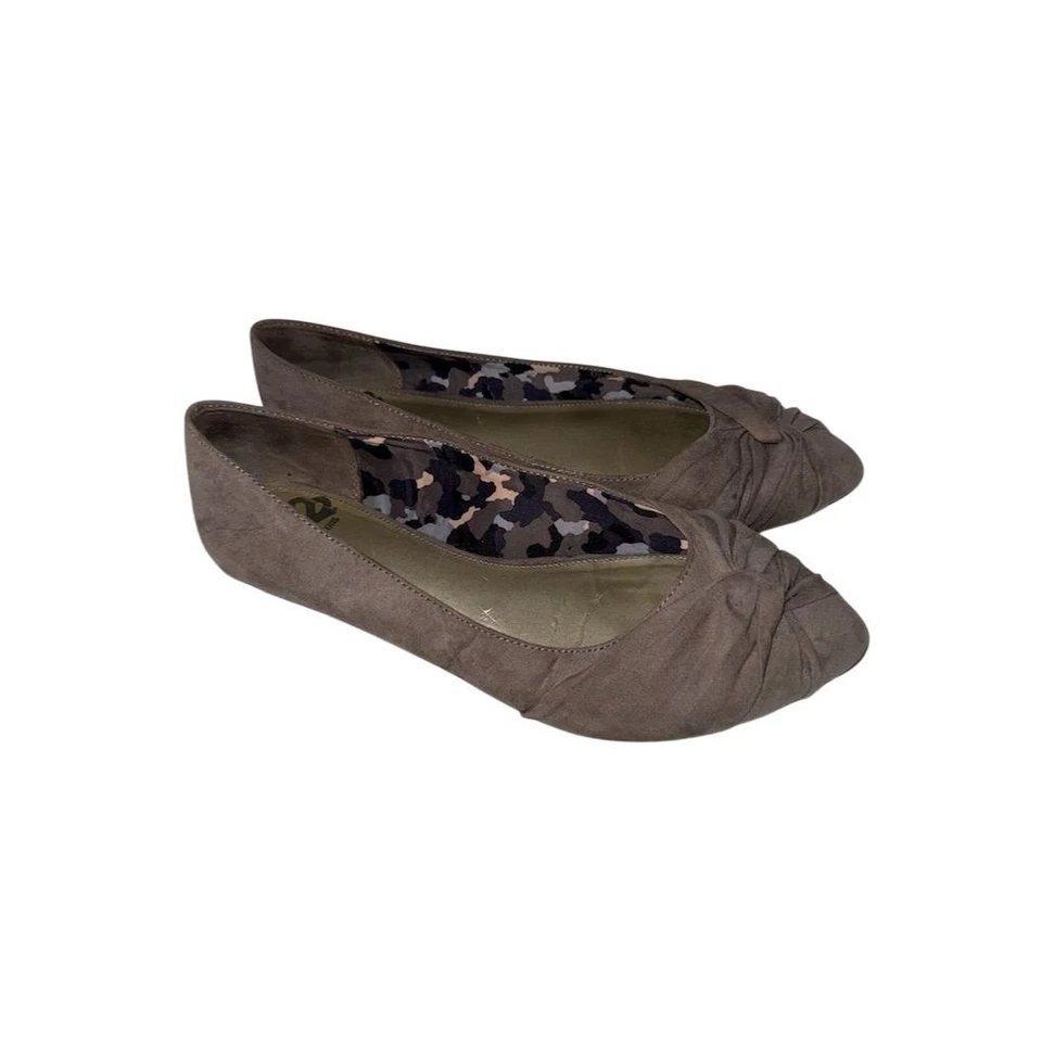 Fergalicious Mujer Gris Gamuza Planos Talla 8.5 Forro Camuflado Informal Y2K 90’s Carrera Foto 3 de 4