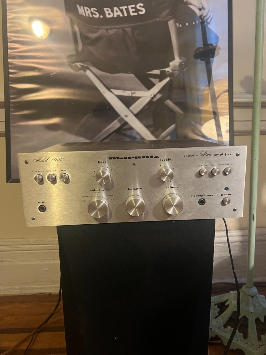 Vintage Marantz 1030 amplifier, 