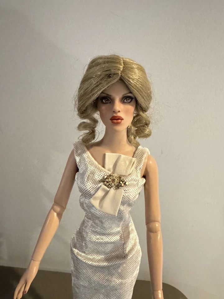 PELUCA MUÑECA, TALLA 5-6? TRENZA RAPUNZEL RUBIA MEDIANA, SE ADAPTA A TONNER TYLER DE 16 PULGADAS, LEER Foto 4 de 4