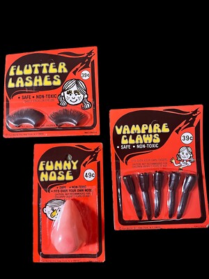 VTG  Fun World Flutter Lashes Funny Nose Vampire Claws Hong Kong Halloween