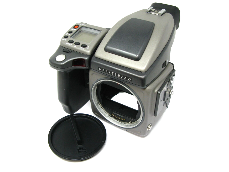 Hasselblad H3D II – Boîtier + Prisme Finder – 218 000 Déclenchements – Bon état – Occasion