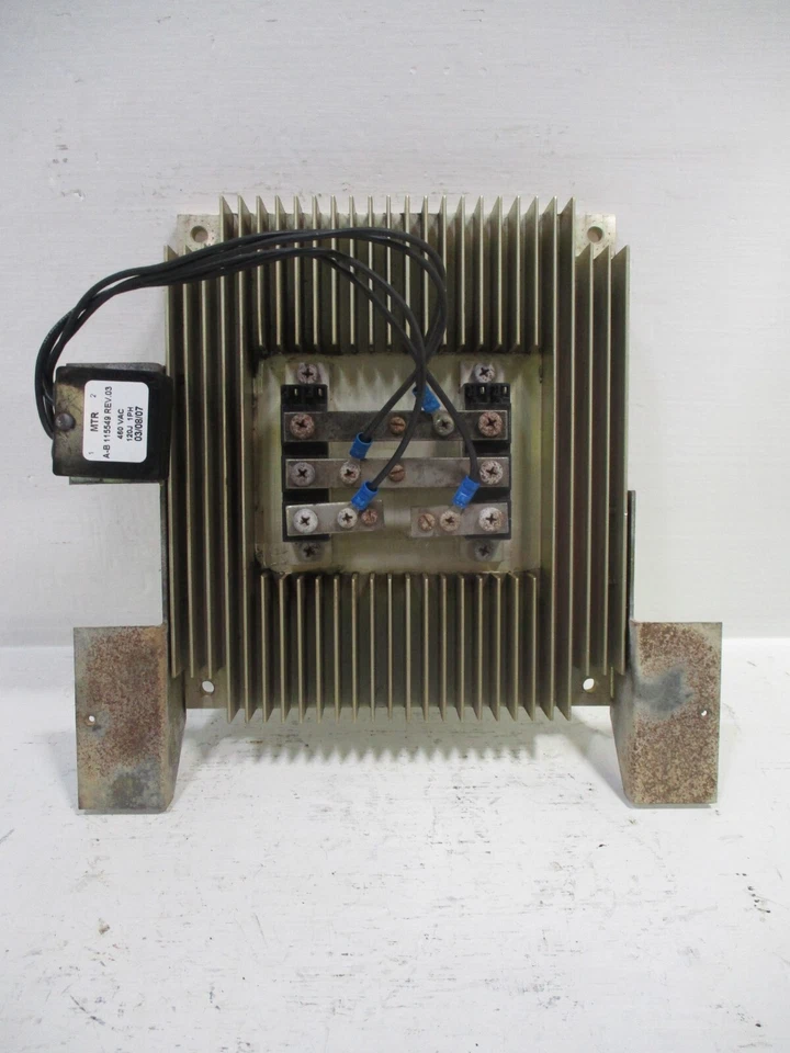 Unidad de potencia disipador de calor Allen Bradley ATI-53894 Drive y supresor de sobretensiones 115549 Foto 2 de 4