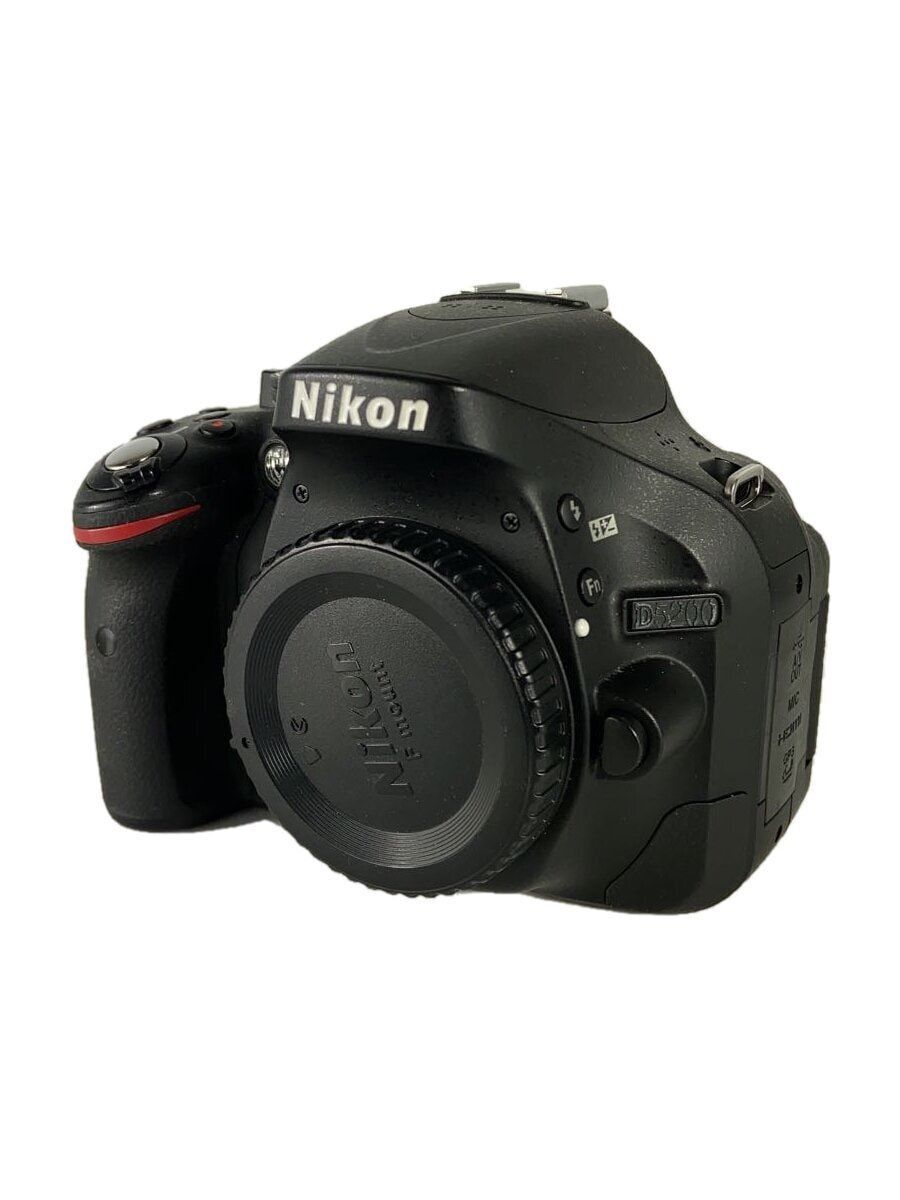 Nikon SLR Digital Camera DSLR D5200 18-55 VR Lens Kit [Black] Used 
