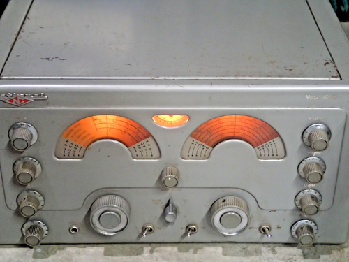 National NC-183 Ham Radio Communications Receiver Powers On