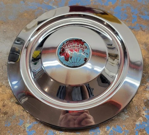 Triumph TR2 TR3 Hub Cap Daily Driver Quality Nice Condition