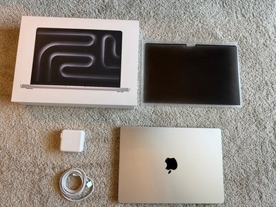 Apple MacBook Pro 14'' M5 2025 Silver 24GB 1TB + Privacy Screen - Minor Scratch