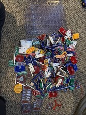 Huge Lot Of Elenco Snap Circuits Parts W 4 Boards 4 Battery Holders