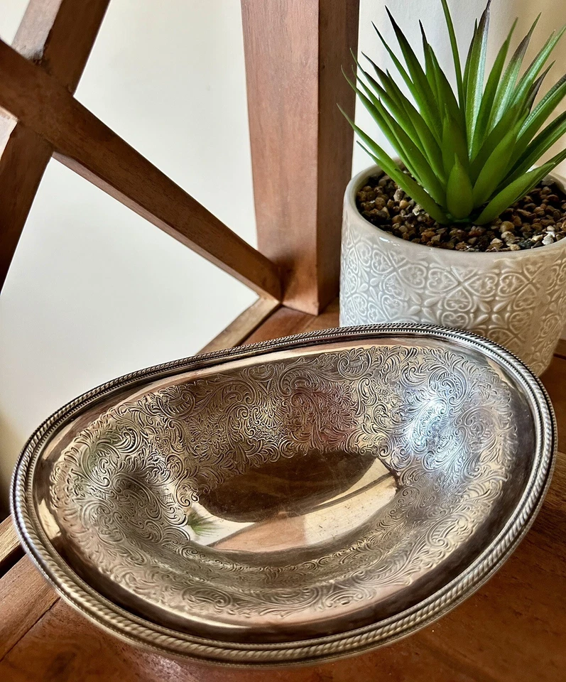 VTG Ellis Barker Silverplate Oval Pedestal Dish Bowl w/Menorah Mark, 7” - Image 2 of 4