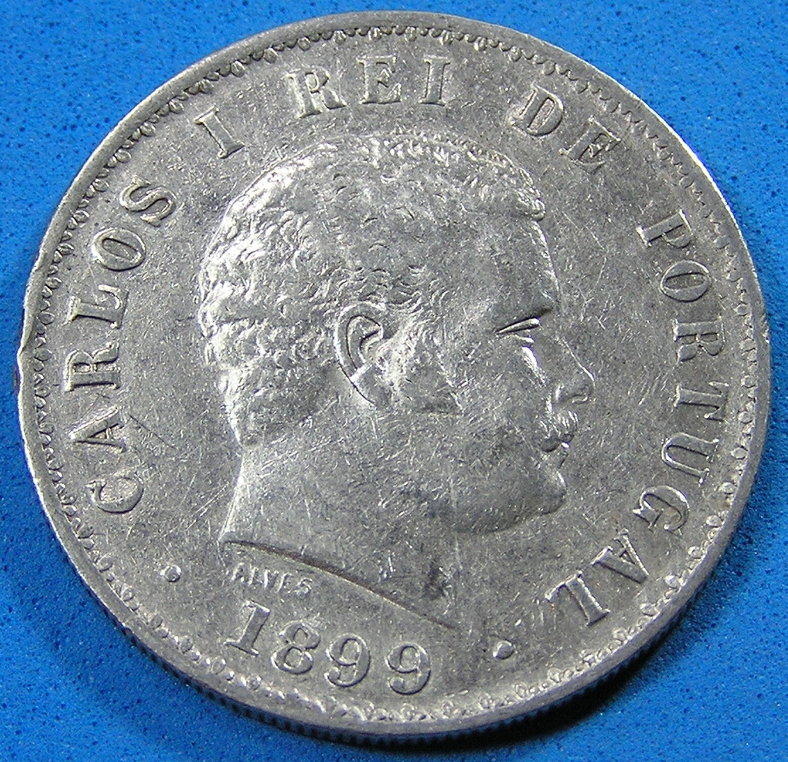 Picture 1 of 2