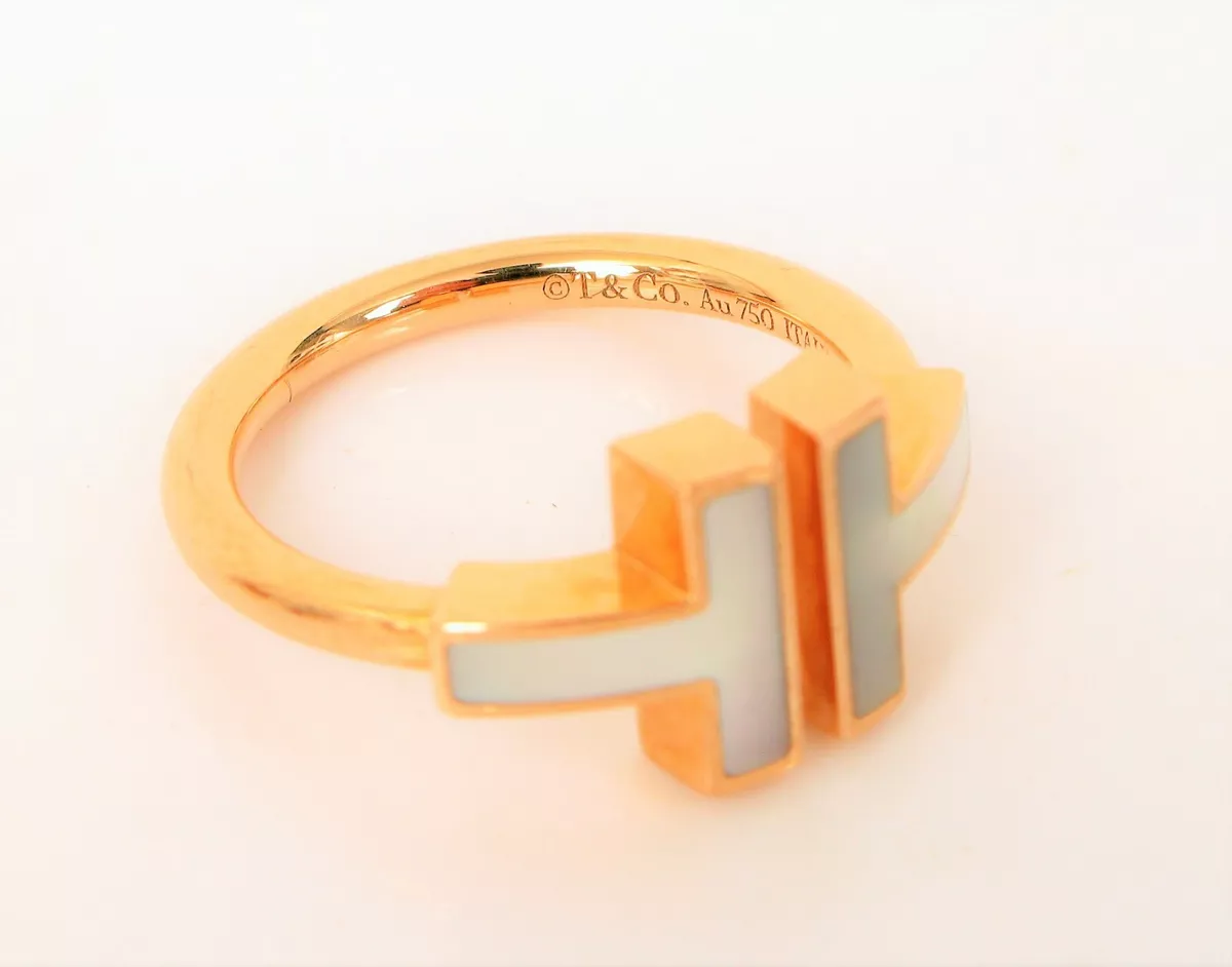 Tiffany t mother sale of pearl bracelet