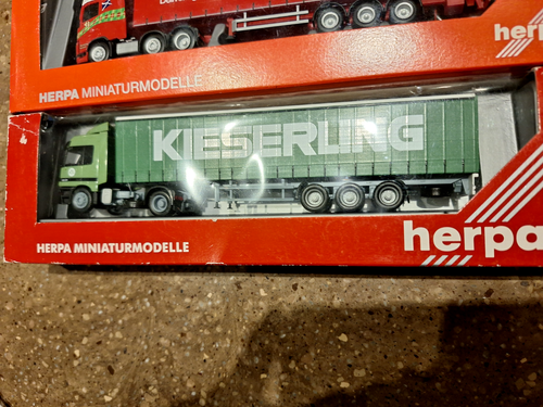 Herpa 1/87 MB ACTROS LH SZ Kieserling boxed with mirrors - Picture 3 of 5