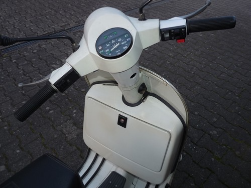 Vespa P200E P 200 E - 10 PS VSX1T Piaggio weiß - unverbastelt läuft einwandfrei - Bild 6 von 24