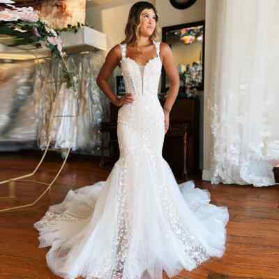 Lace Mermaid Wedding Dresses V-Neck Spaghetti Strap Long Bridal Gown Sweep  Train