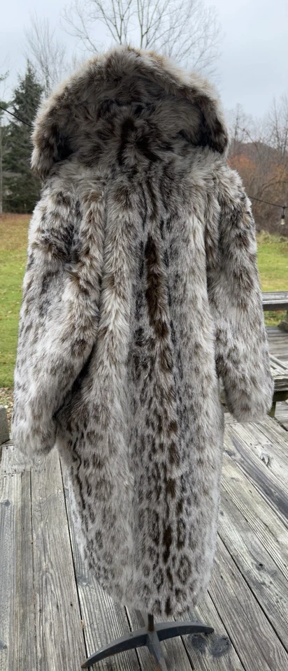Vintage Faux Lynx Fur Coat Long Luxury No Label / Size Fits like Medium 10? - Image 4 of 4