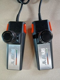 Atari 7800 ProSystem Vintage Video Game Console Tested Working