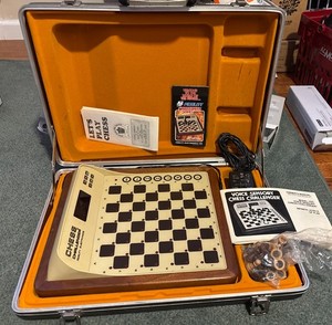 Vintage 1980 Fidelity Electronics Sensory Voice Chess Challenger Model VSC